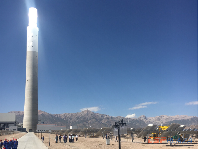 中控青海德令哈光熱發電項目(塔式光熱發電).png