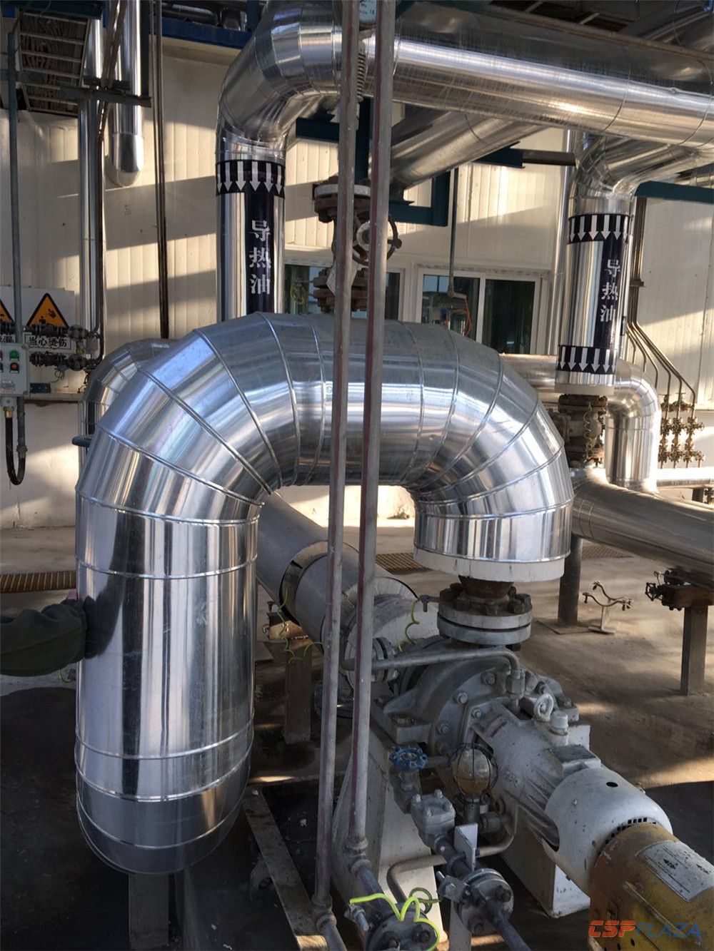 1572524096454770.jpg 導熱油管道保溫殼1.jpg