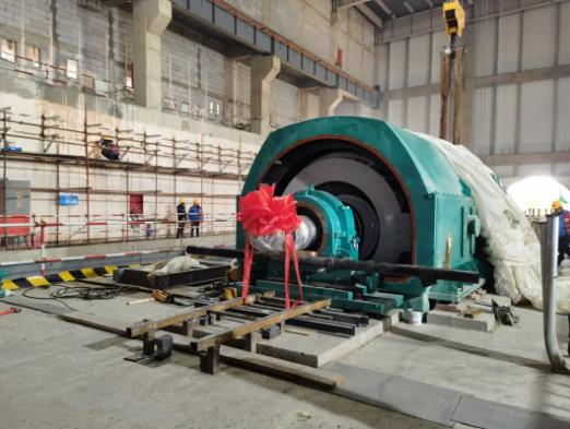 1717553883900087.jpg 發電機穿轉子完成.jpg