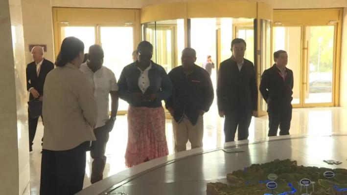 1758520739810694.jpg 8a50c263c553fd02f0c20e2943ee42be_890.jpg